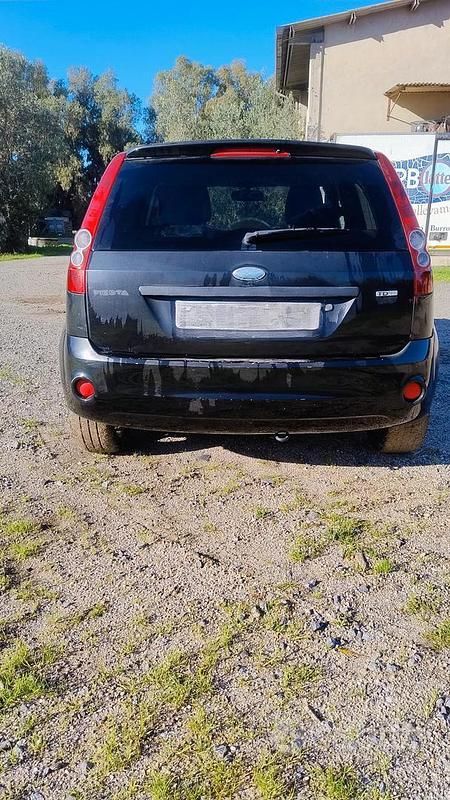 Usata Ford Fiesta 2007 Nero Utilitaria