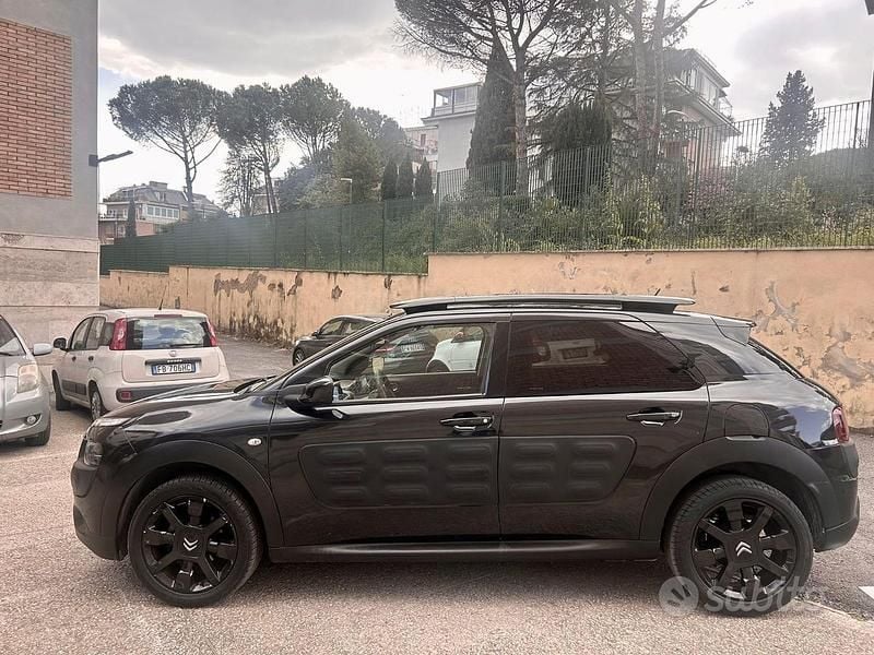 Usata Citroën C4 82 CV (60 kW) 2017 Nero Berlina