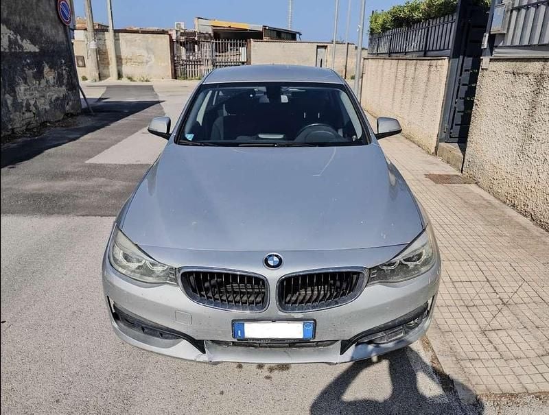 Usata BMW 320 Gran Turismo Efficient Dynamics 184 CV (135 kW) 2014 Argento Berlina