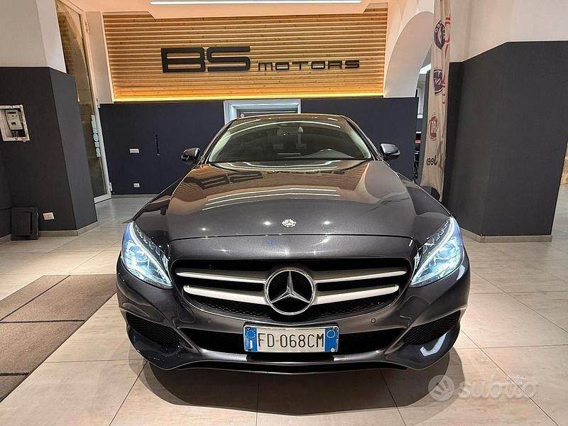 Usata Mercedes C220 Executive 169 CV (124 kW) 2016 Grigio Berlina