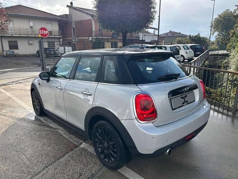 Usata Mini Cooper D Business 116 CV (85 kW) 2016 Grigio Utilitaria