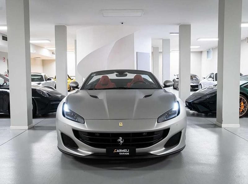 Usata Ferrari Portofino 600 CV (441 kW) 2019 Grigio Cabrio
