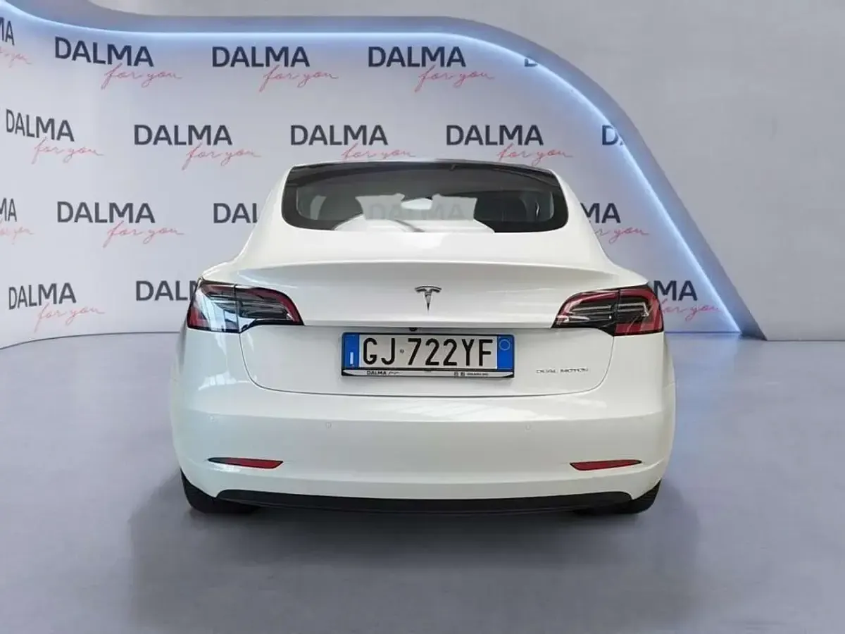 Usata Tesla Model 3 152 kW (208 CV) 2022 Bianco Berlina