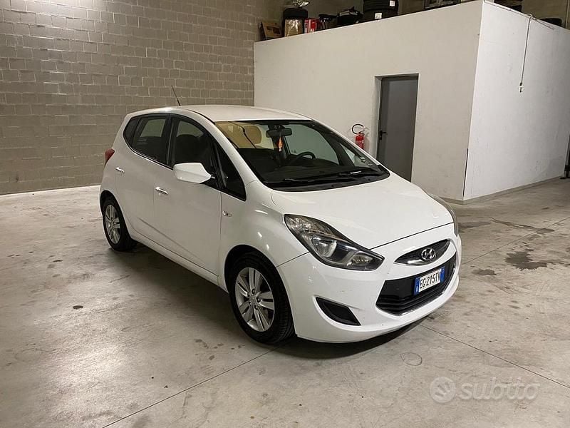 Usata Hyundai ix20 Comfort 90 CV (66 kW) 2011 Bianco Utilitaria