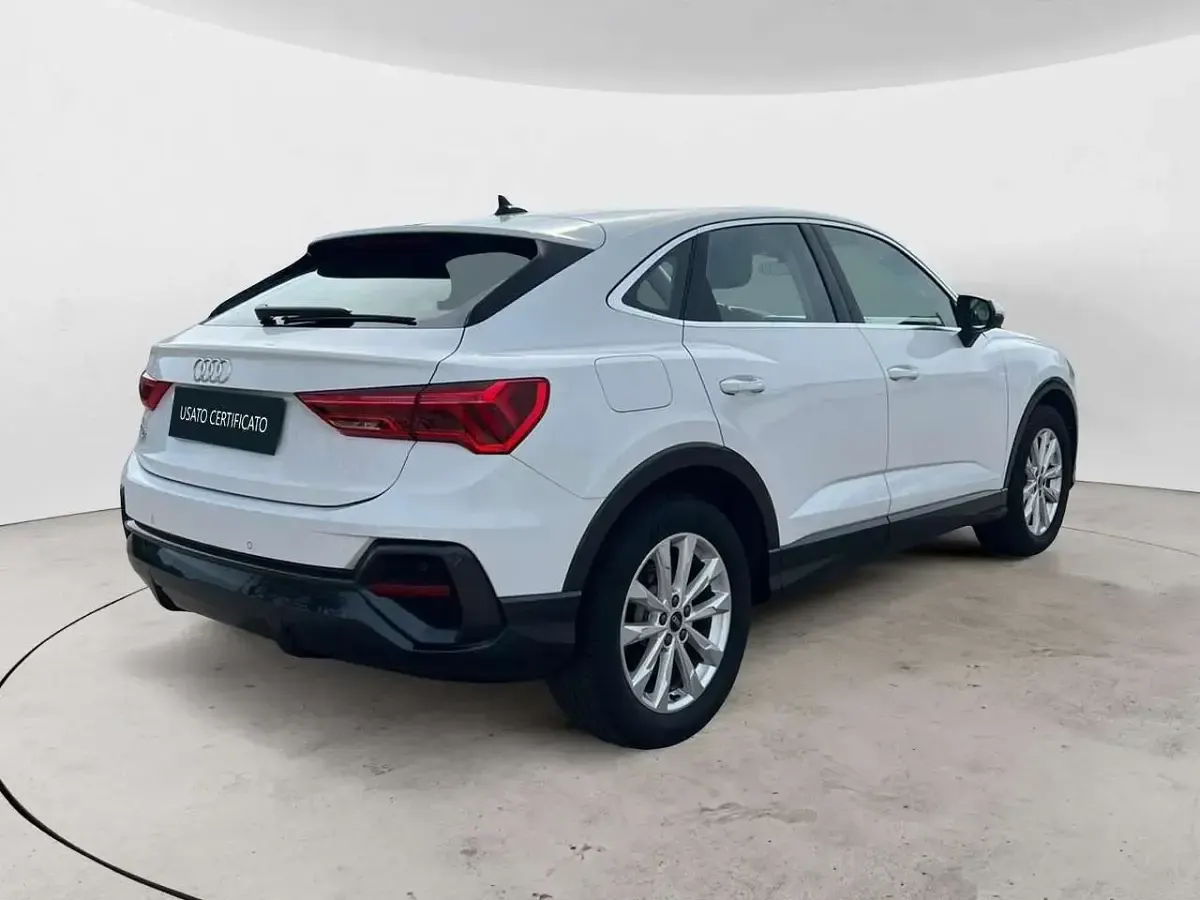 Usata Audi Q3 Business Plus 150 CV (110 kW) 2021 Bianco SUV