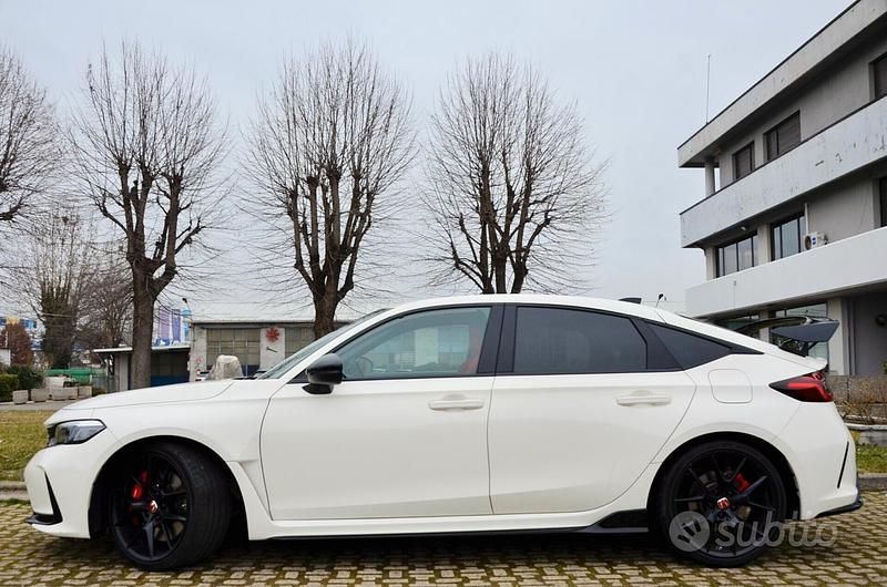 Usata Honda Civic Type R 330 CV (242 kW) 2024 Bianco Berlina