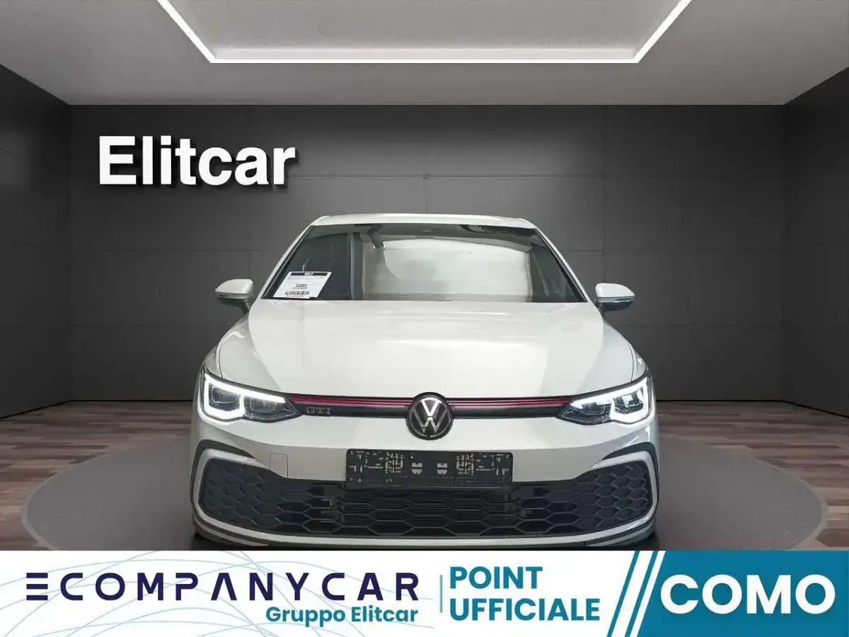 Usata VW Golf VIII GTI 245 CV (180 kW) 2024 Pure white Berlina