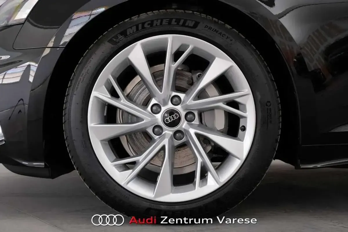 Nuova Audi A5 Sportback Advanced Plus 204 CV (150 kW) 2025 Nero Utilitaria