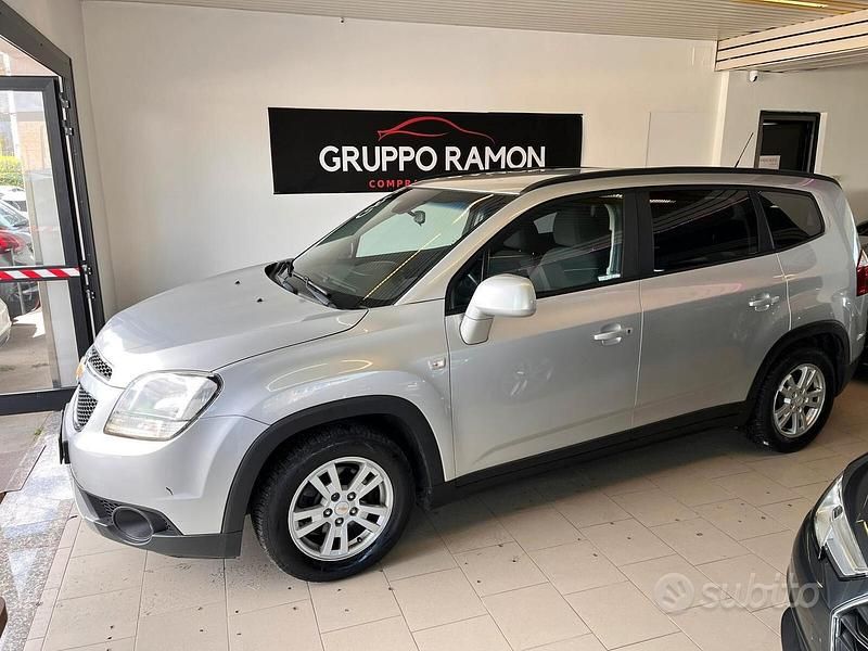 Usata Chevrolet Orlando LT 130 CV (95 kW) 2013 Grigio Monovolume