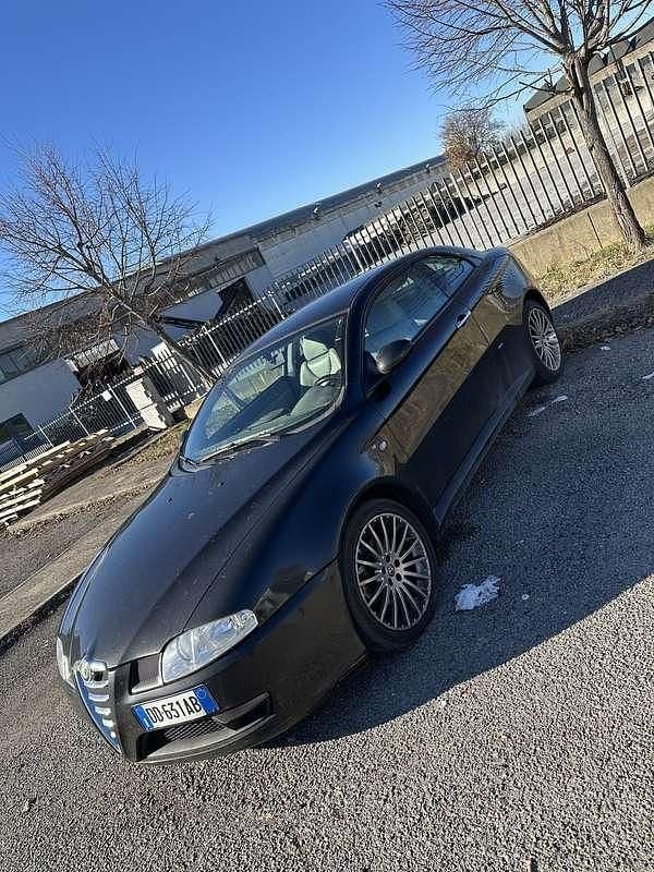 Usata Alfa Romeo GT Distinctive 150 CV (110 kW) 2005 Coupé