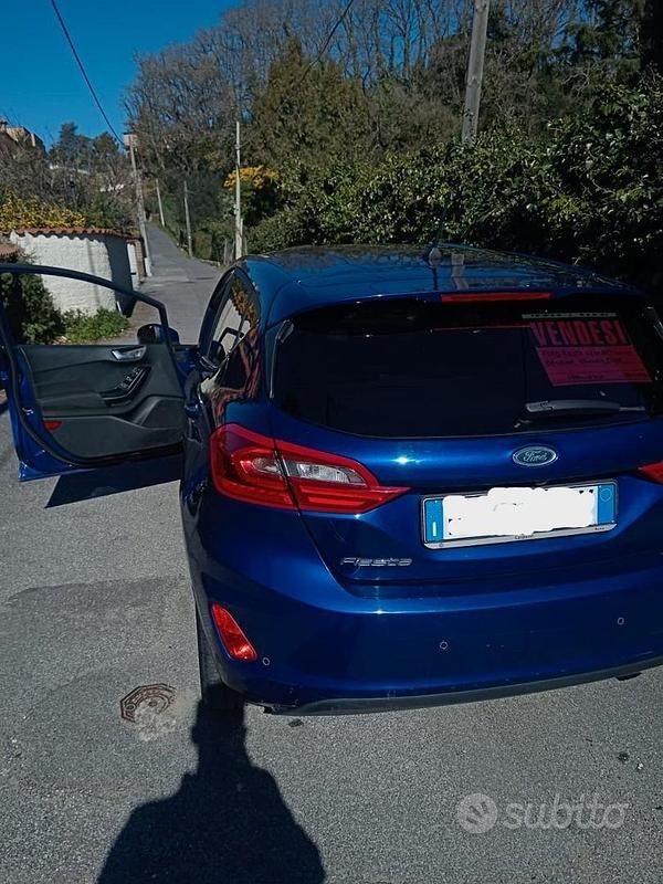 Usata Ford Fiesta Titanium 85 CV (62 kW) 2018 Blu Utilitaria