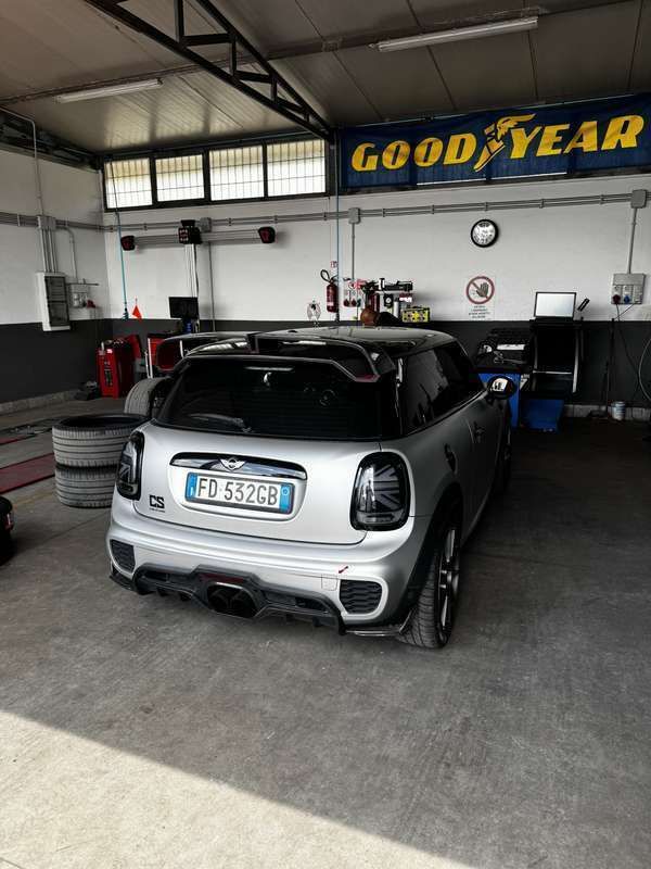 Usata Mini John Cooper Works Sport 231 CV (169 kW) 2016 Utilitaria