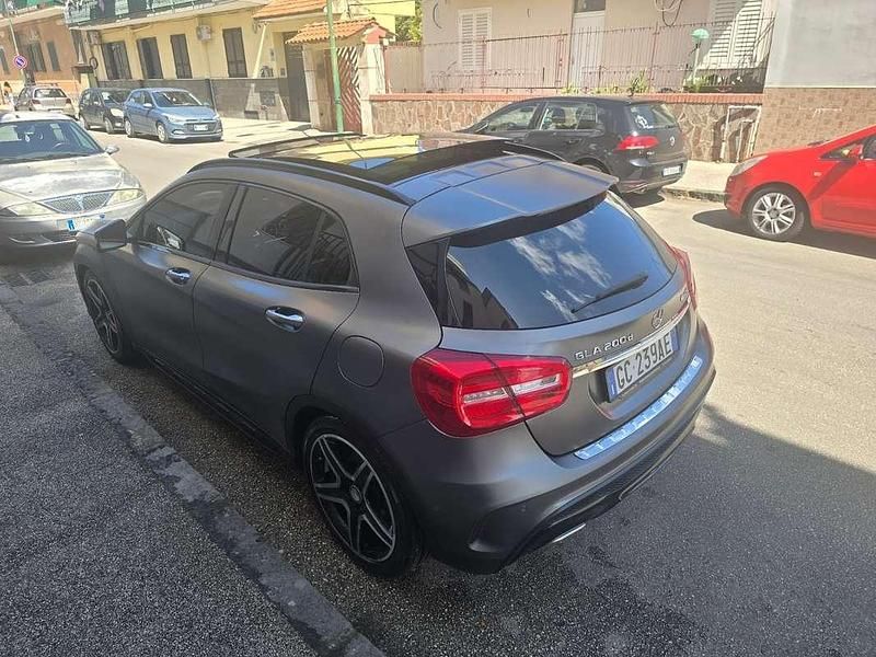 Usata Mercedes GLA200 Executive 136 CV (100 kW) 2015 SUV