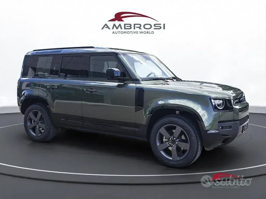 Usata Land Rover Defender SE Dynamic 200 CV (147 kW) 2026 Verde SUV