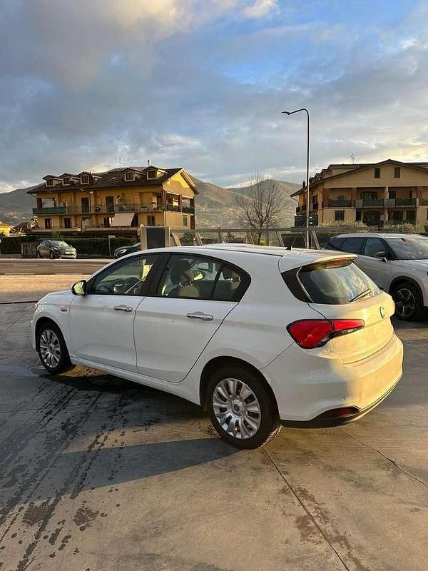 Usata Fiat Tipo Pop 95 CV (69 kW) 2019 Bianco Berlina