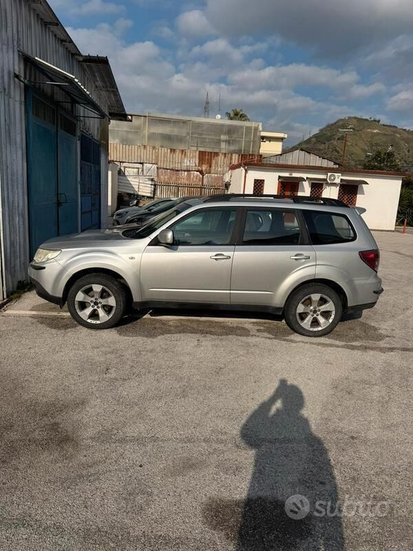 Usata 2009 Subaru Forester SUV | 5900 € (Cara) - Immagine 1/4