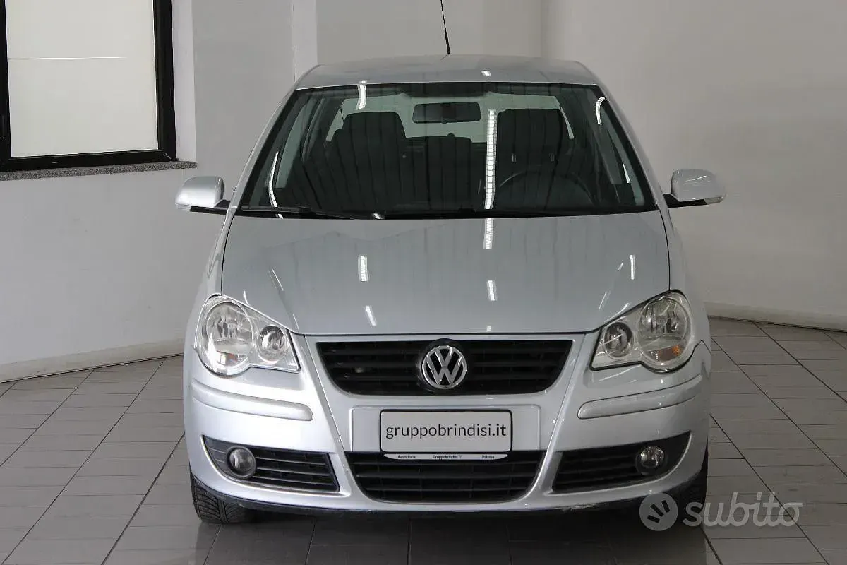 Usata VW Polo Comfortline 68 CV (50 kW) 2008 Grigio Utilitaria
