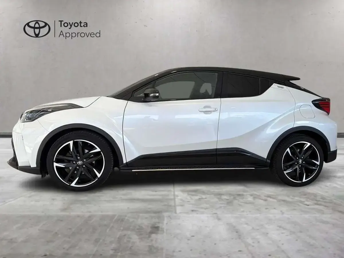 Usata Toyota C-HR Sport 184 CV (135 kW) 2022 Bianco SUV