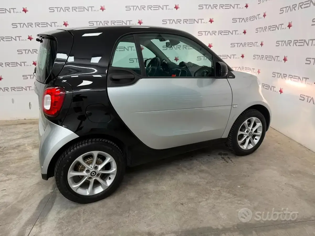 Usata Smart ForTwo Coupé Passion 71 CV (52 kW) 2018 Grigio Coupé