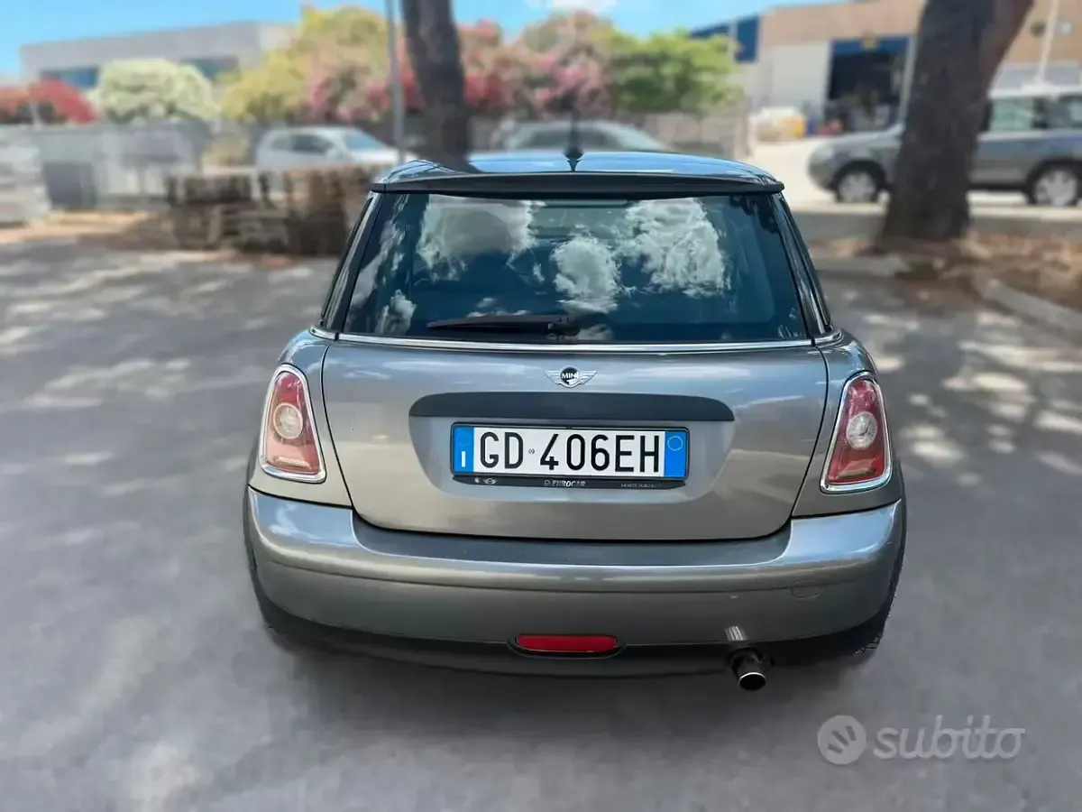 Usata Mini ONE 75 CV (55 kW) 2009 Grigio Utilitaria