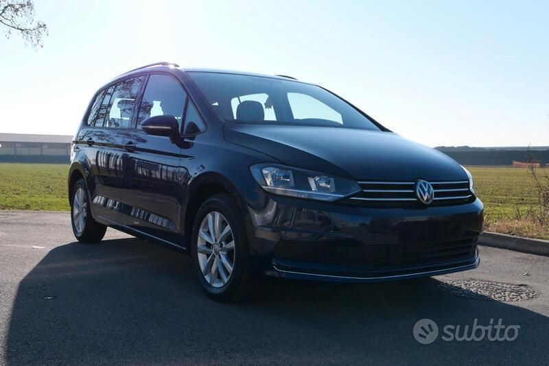 Blu Usata 2019 VW Touran Monovolume | 30.000 € (Molto cara) - Immagine 1/4