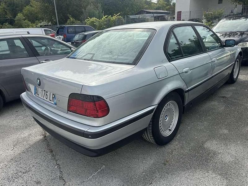 Usata BMW 728 193 CV (141 kW) 1996 Grigio Berlina