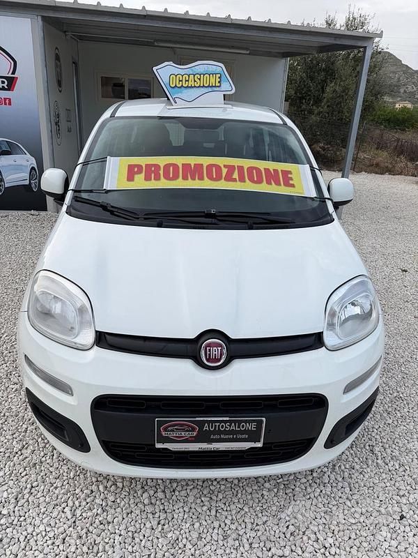 Usata Fiat Panda Lounge 69 CV (50 kW) 2018 Bianco Utilitaria