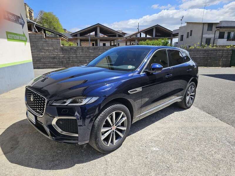 Blu/azzurro Usata 2023 Jaguar F-Pace R-Dynamic SUV | 42.500 € (Super prezzo) - Immagine 1/4