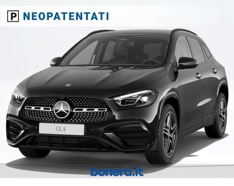 Nuova Mercedes GLA180 Advanced Plus 116 CV (85 kW) 2026 Nero cosmo SUV