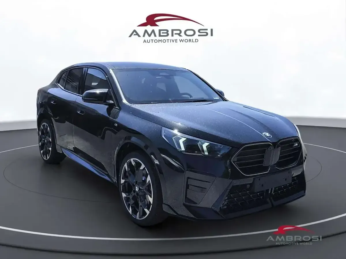 Nuova BMW X2 M Sport 300 CV (220 kW) 2026 Black sapphire metallizzato SUV