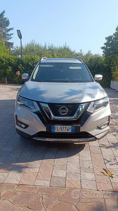 Usata Nissan X-Trail 177 CV (130 kW) 2017 Argento SUV