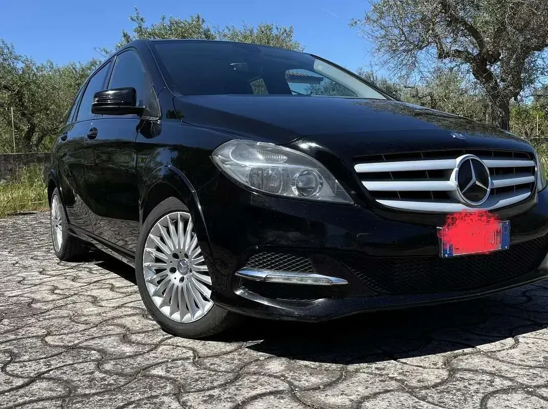 Usata Mercedes B200 Premium 156 CV (114 kW) 2015 Utilitaria