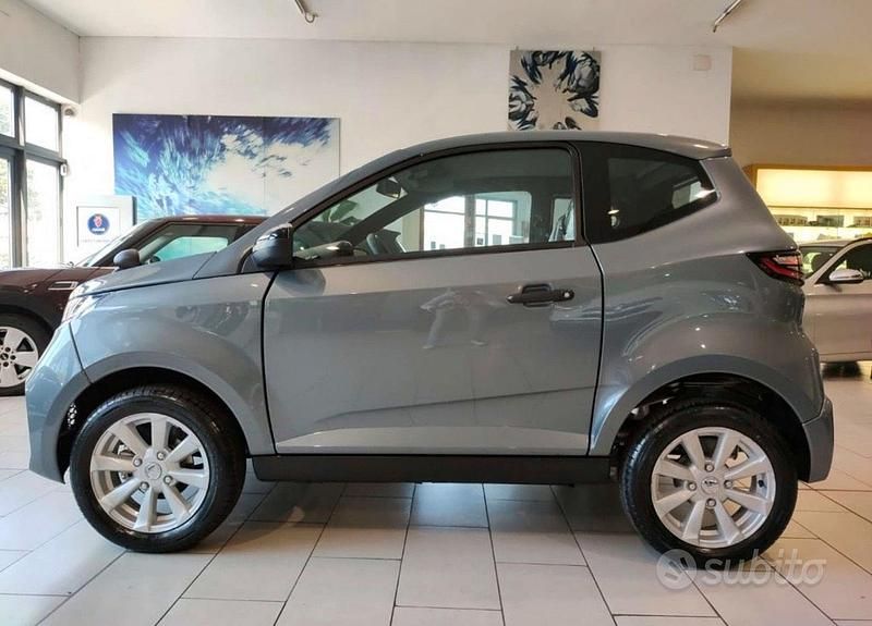 Nuova Aixam City Pack 2025 Grigio Utilitaria