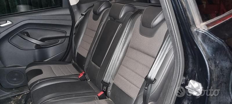 Usata Ford Kuga Titanium 150 CV (110 kW) 2015 Nero SUV