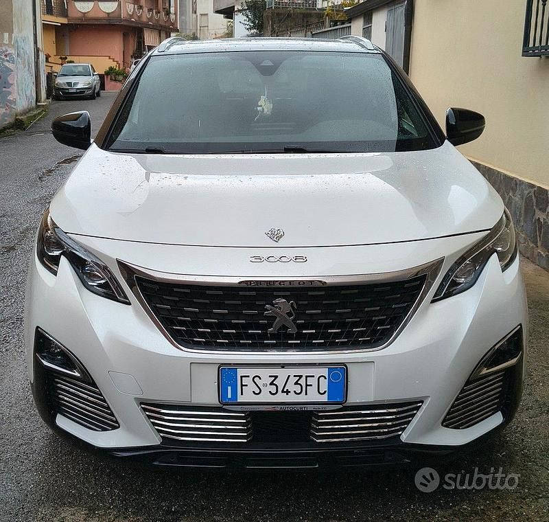 Usata Peugeot 3008 GT-line 130 CV (95 kW) 2018 Bianco SUV