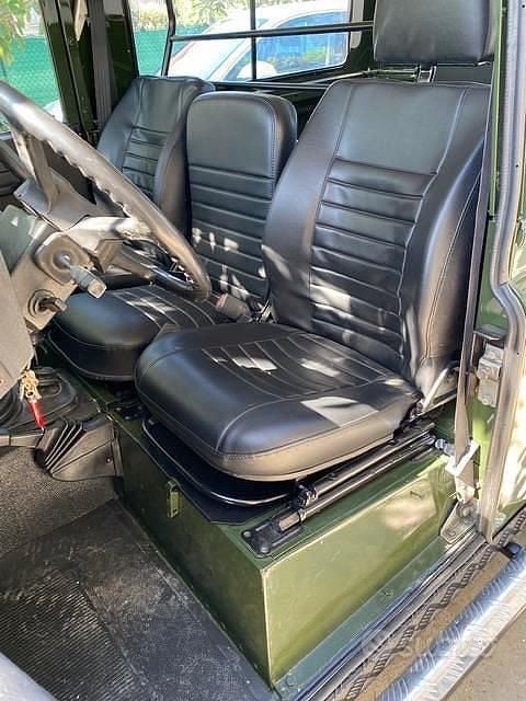 Usata Land Rover Defender 86 CV (63 kW) 1986 SUV