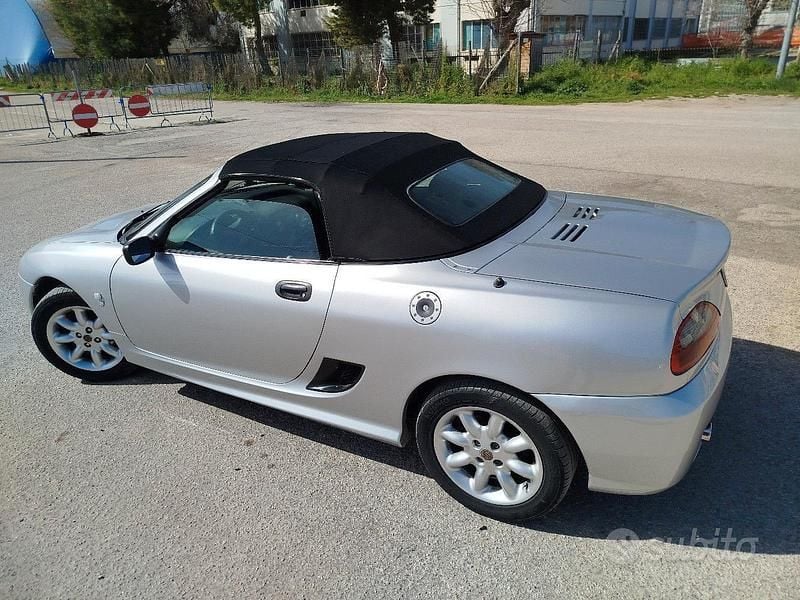 Usata MG TF 116 CV (85 kW) 2002 Grigio Cabrio