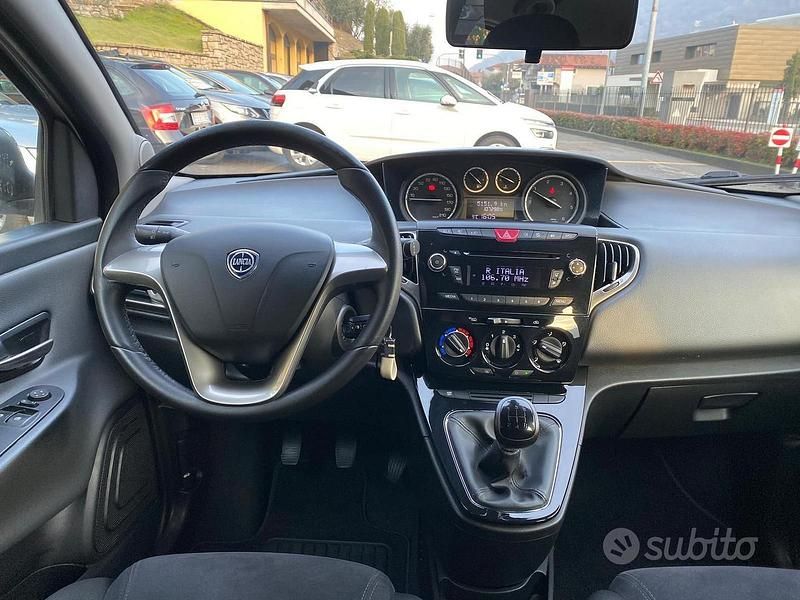 Usata Lancia Ypsilon 95 CV (69 kW) 2014 Utilitaria