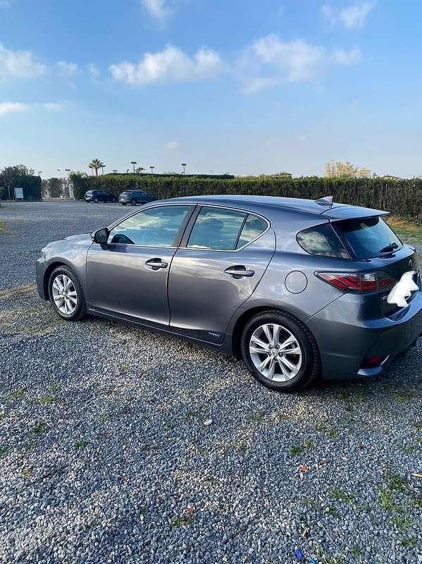 Usata Lexus CT200h 99 CV (72 kW) 2015 Berlina