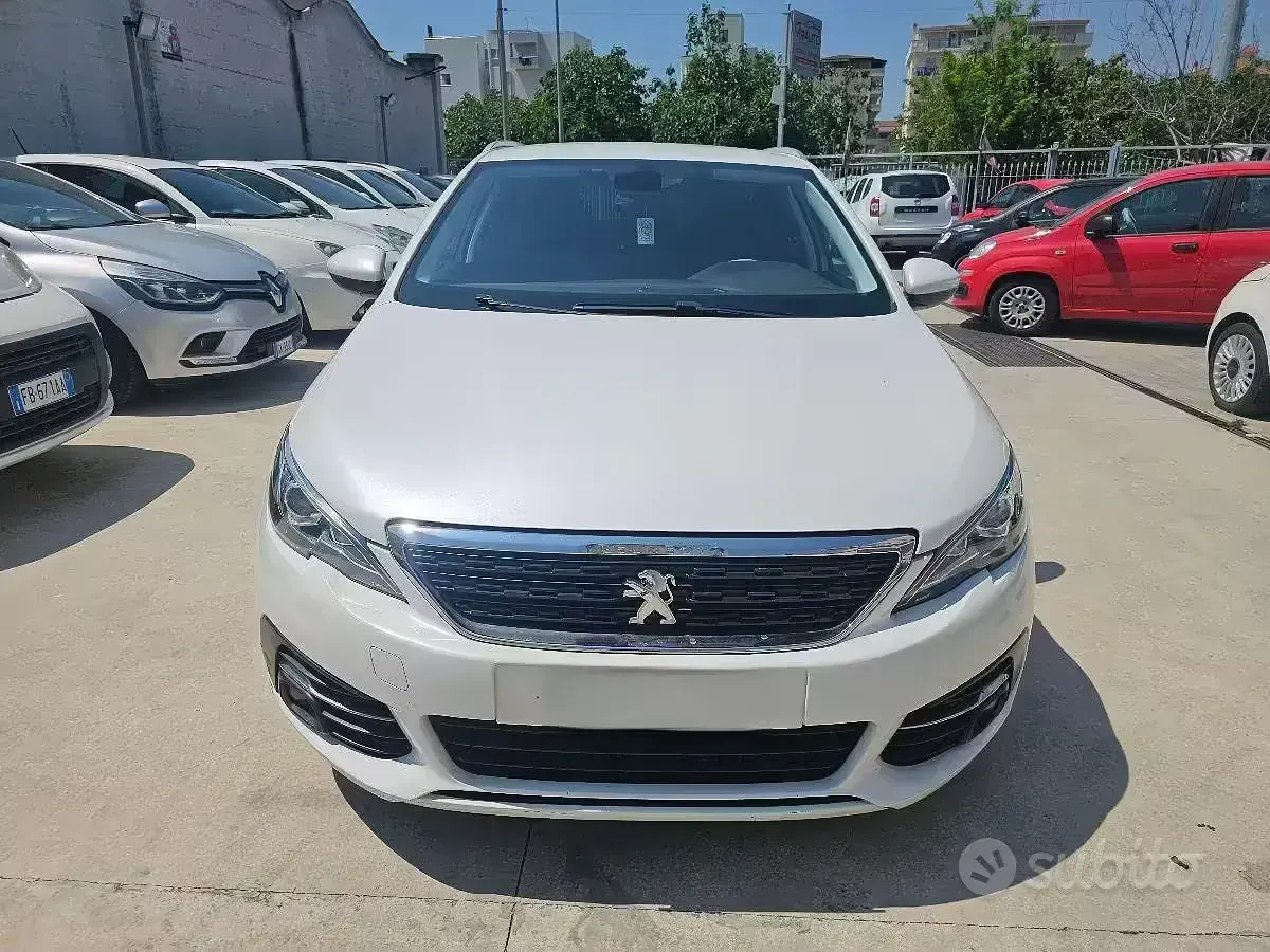 Usata Peugeot 308 SW Style 99 CV (72 kW) 2019 Station wagon