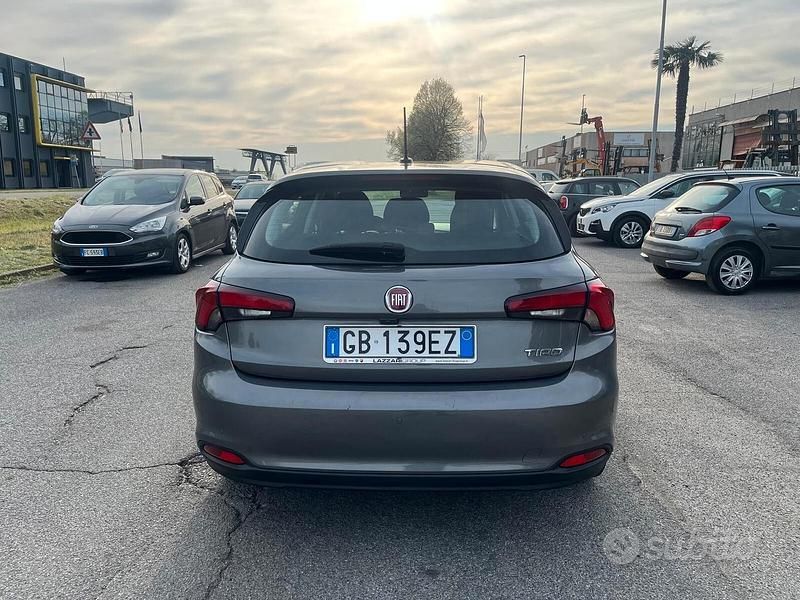 Usata Fiat Tipo Lounge 120 CV (88 kW) 2020 Grigio Berlina