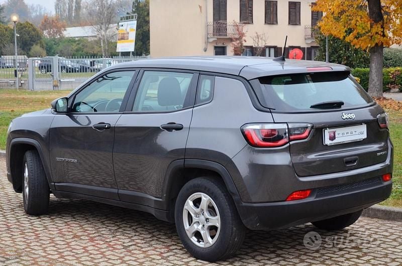 Usata Jeep Compass 131 CV (96 kW) 2021 Grigio SUV