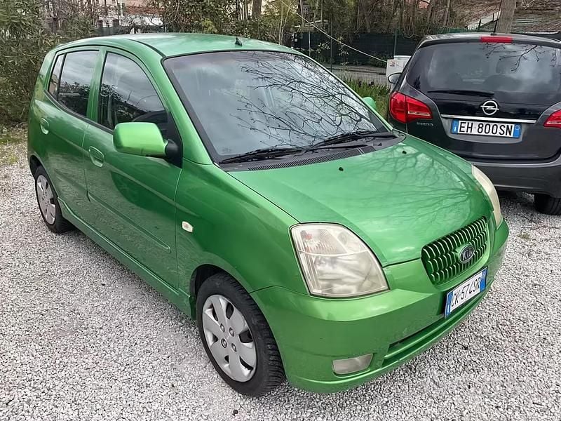 Usata Kia Picanto EX 65 CV (47 kW) 2004 Verde Utilitaria