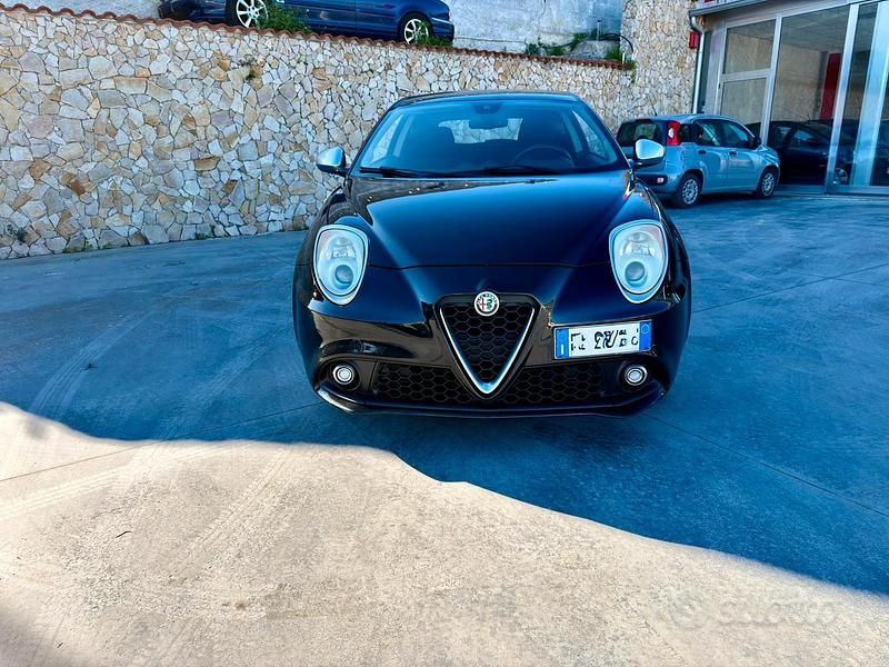 Nero Usata 2017 Alfa Romeo MiTo Super Due volumi | 6900 € (Buon prezzo) - Immagine 1/4