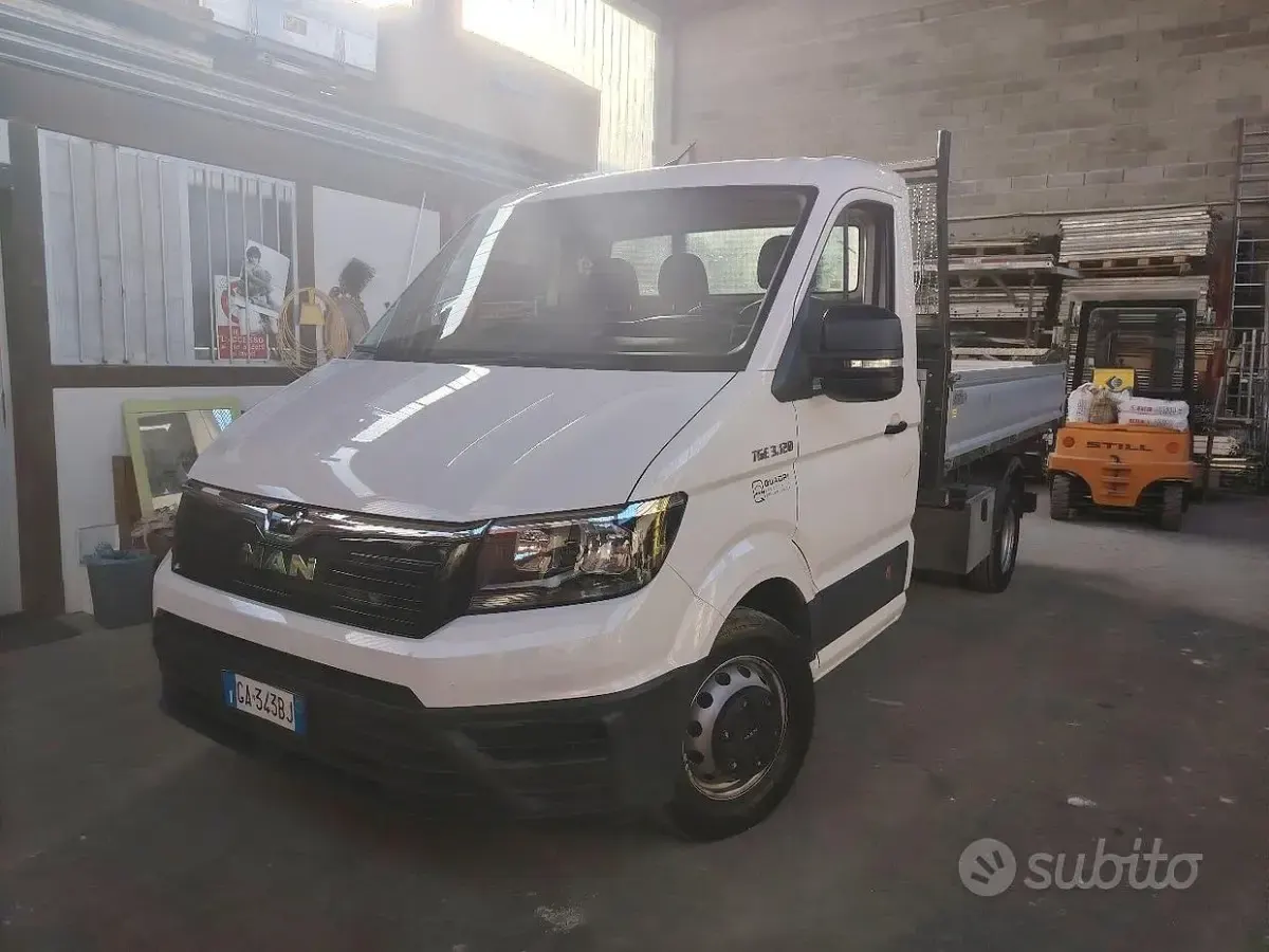 Usata MAN TGE 122 CV (89 kW) 2020 Bianco Furgone