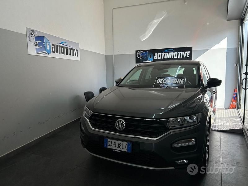 Usata VW T-Roc Style 116 CV (85 kW) 2019 Grigio SUV
