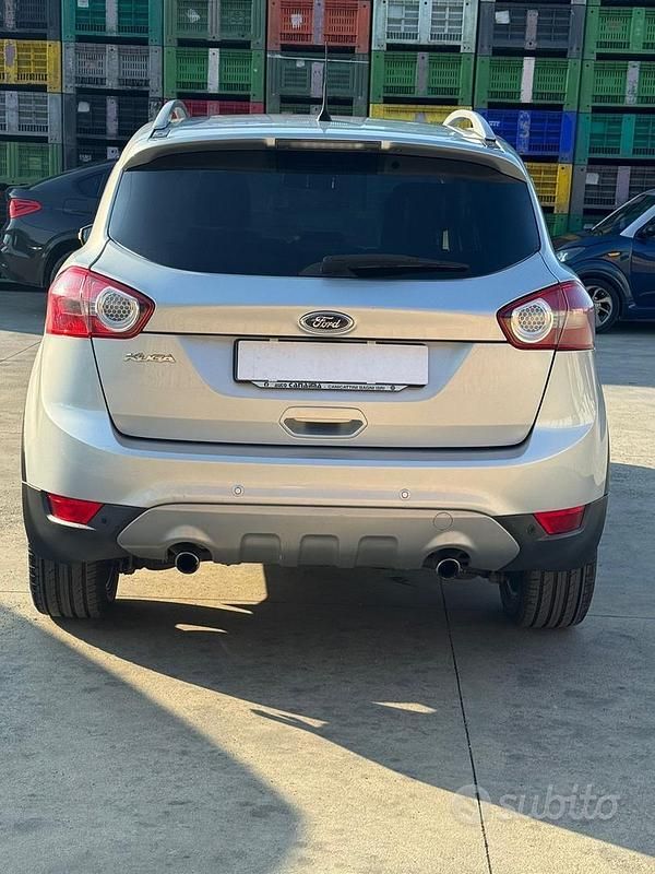 Usata Ford Kuga Titanium 163 CV (119 kW) 2012 Argento SUV