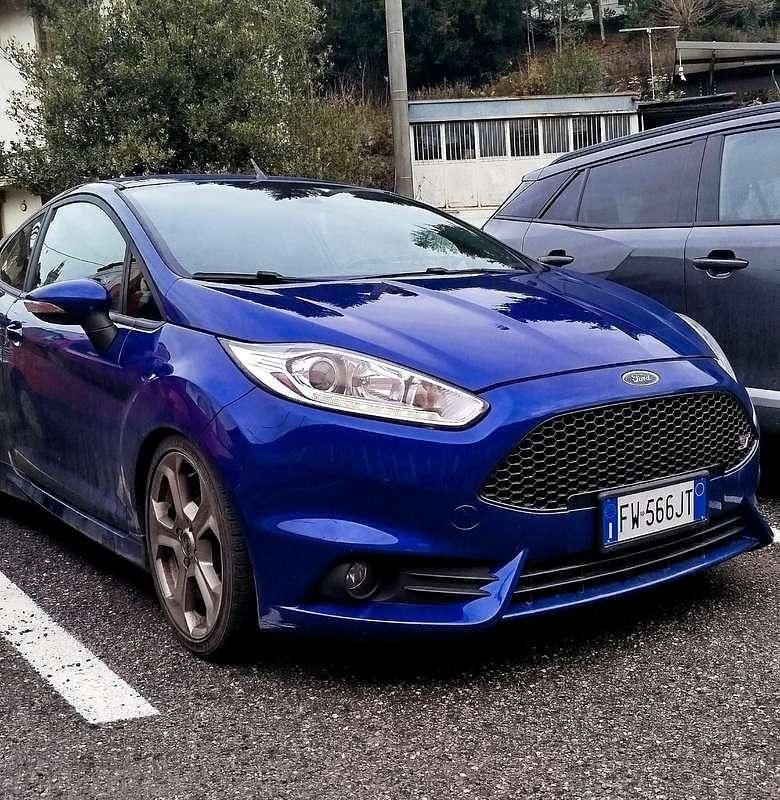 Usata Ford Fiesta ST 182 CV (133 kW) 2017 Berlina