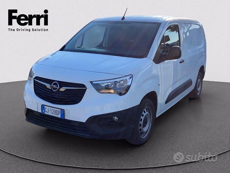 Usata Opel Combo Edition 101 CV (74 kW) 2022 Bianco Monovolume