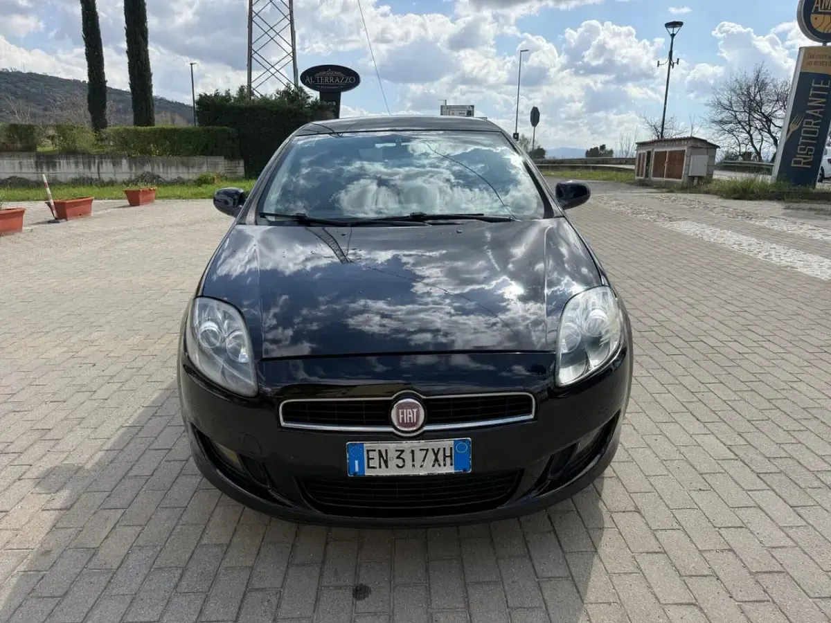 Usata Fiat Bravo Street 120 CV (88 kW) 2012 Nero Utilitaria